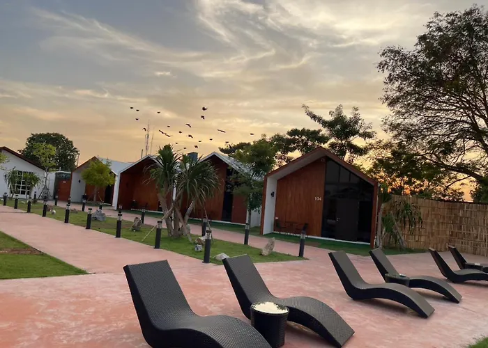 The O-zone Airport Riviera 3*